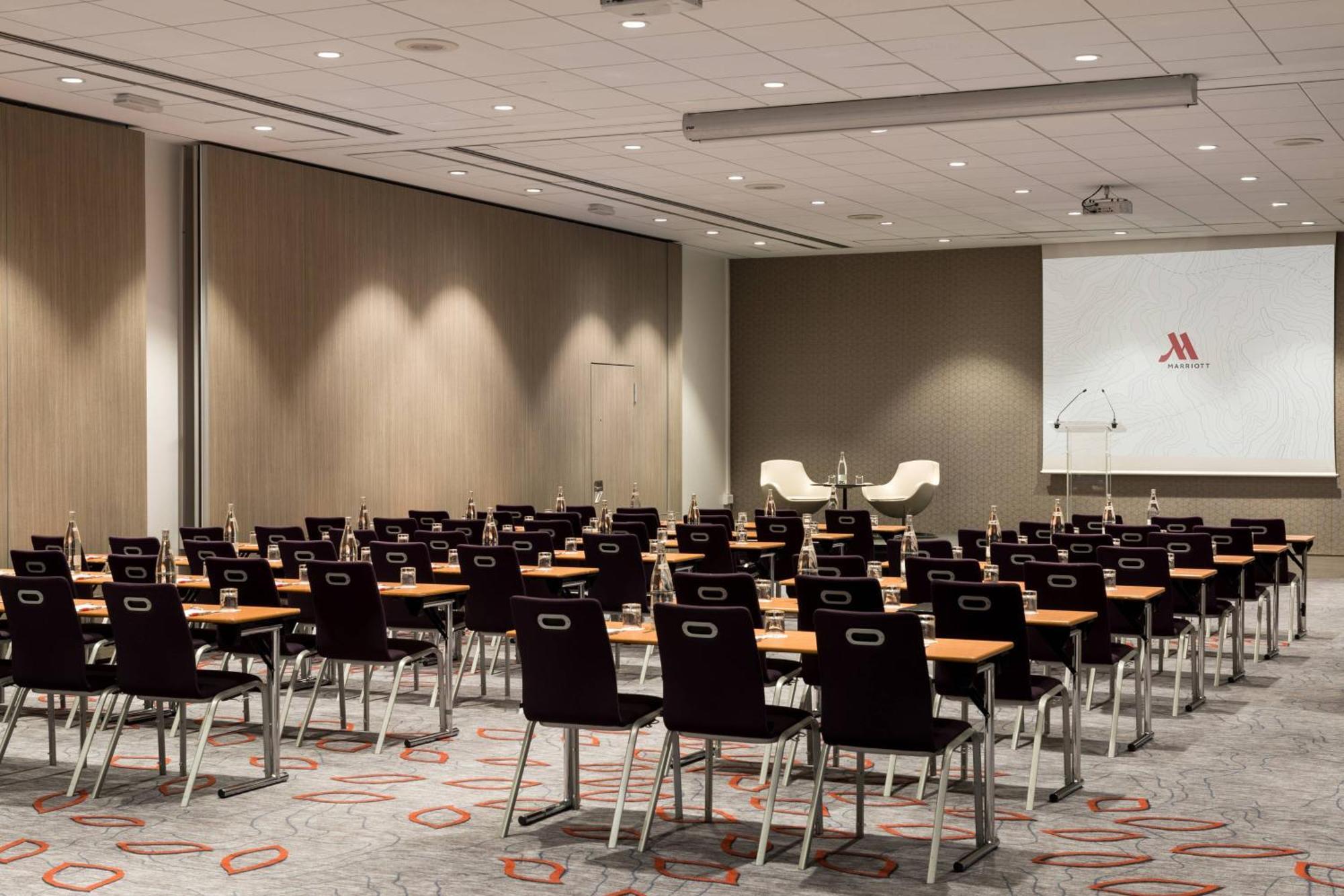 Paris Marriott Rive Gauche Hotel & Conference Center Экстерьер фото